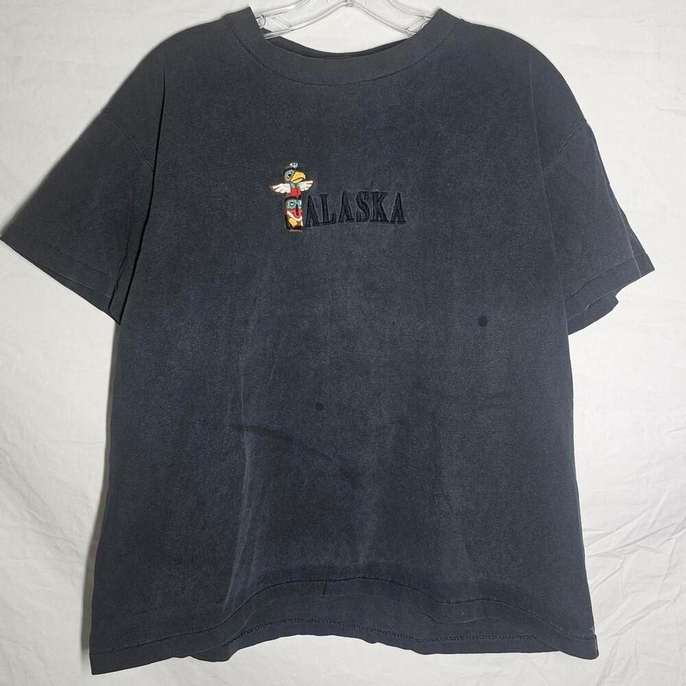 Vintage 90s Alaska embroidered faded black single stitch tee